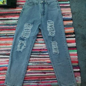 ROMWE Ripped baggy jeans